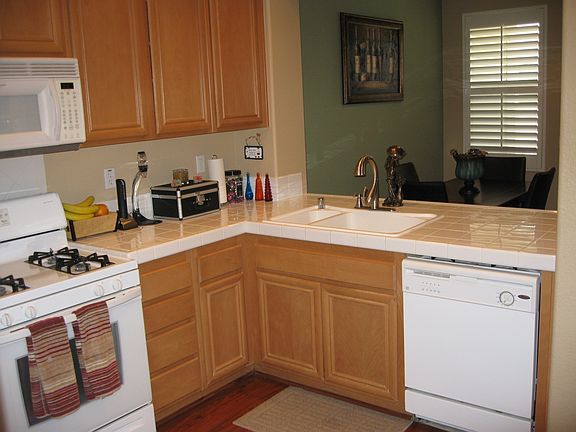 5th image of 186 Via Katrina