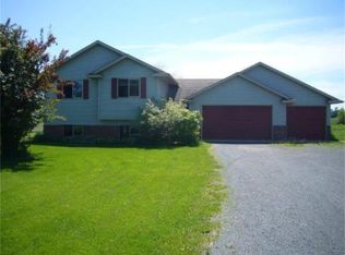 13015 347th St, Lindstrom, MN 55045