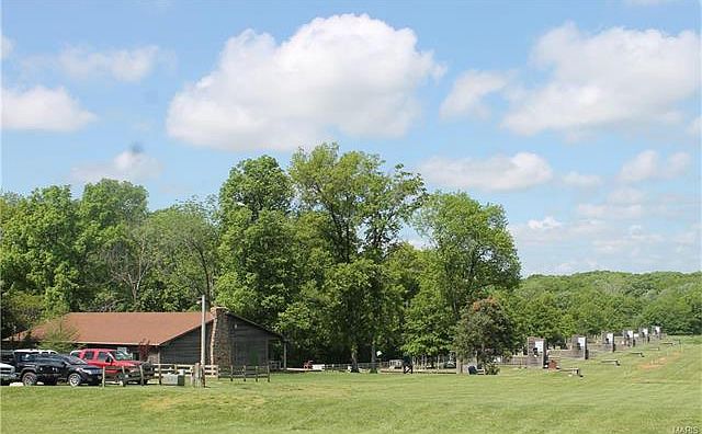 1st image of 1420 County Road 276