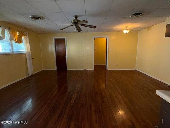 3rd image of 1805 Mcdowell Street