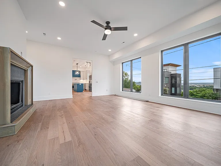 6011 Hill Cir — Photo 33