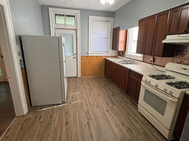 4440B Gibson Ave — Photo 4