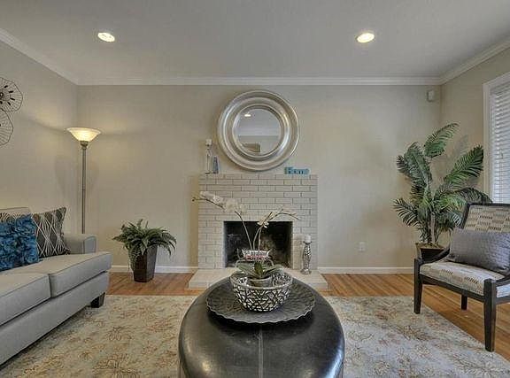 3rd image of 5698 Tonopah Dr