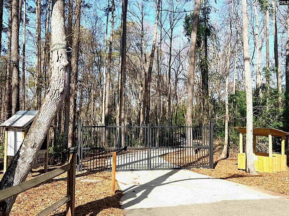 3rd image of 162 Baskin Hills Rd