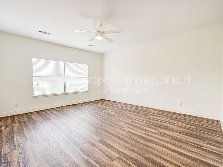 1501 California St #C — Photo 25