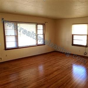 3rd image of 3414 Lyndale Ave N #2