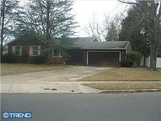 2nd image of 60 Longwood Dr