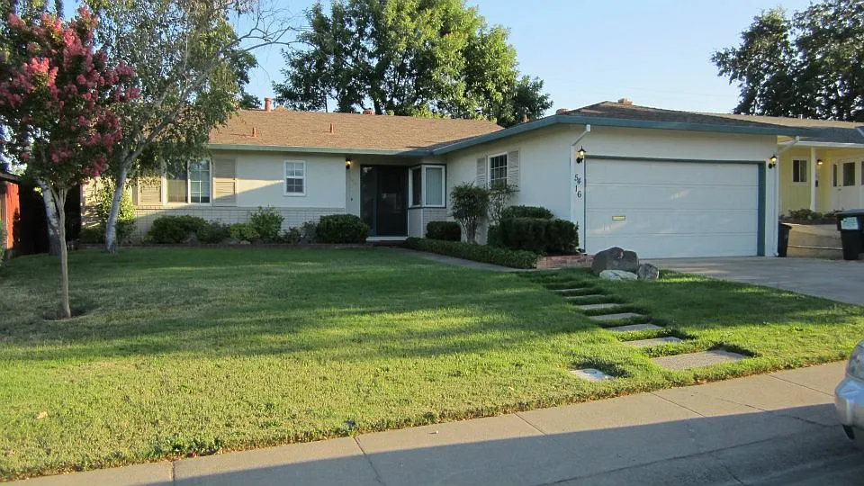 5416 Calistoga Way photo 1
