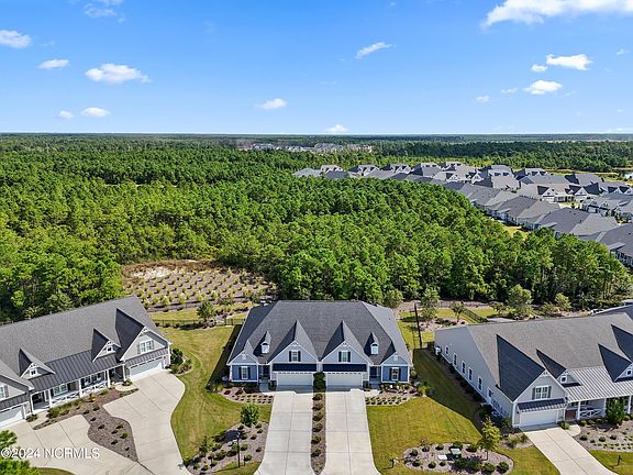 4th image of 3692 Gardenia Lane