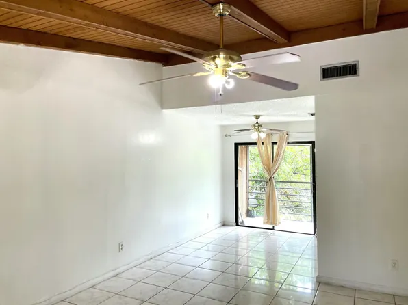 3293 Kirk Road APT. 7, Lake Worth, FL 33461