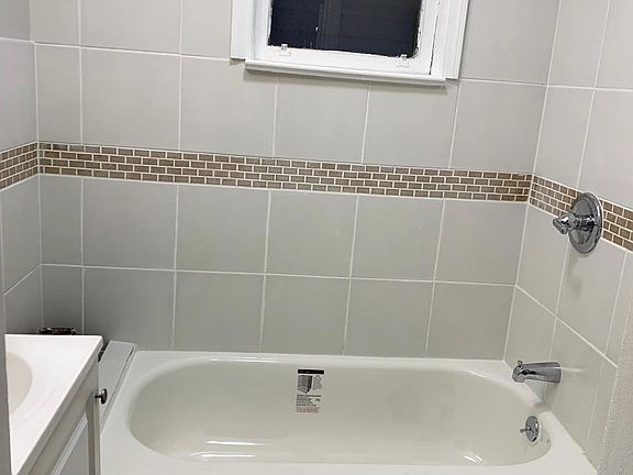5th image of 77 Beacon Ave APT 2