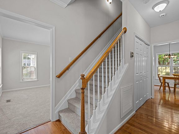 5th image of 6806 Winding Arch Dr