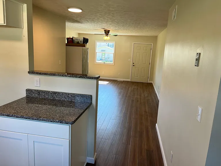 42 Cleveland Ave #B — Photo 6