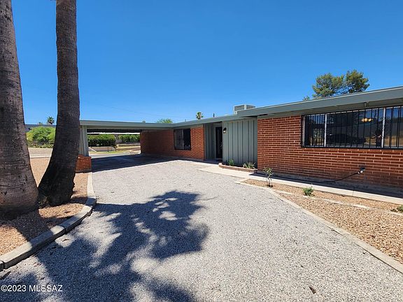 4th image of 948 S Elmerita Ave