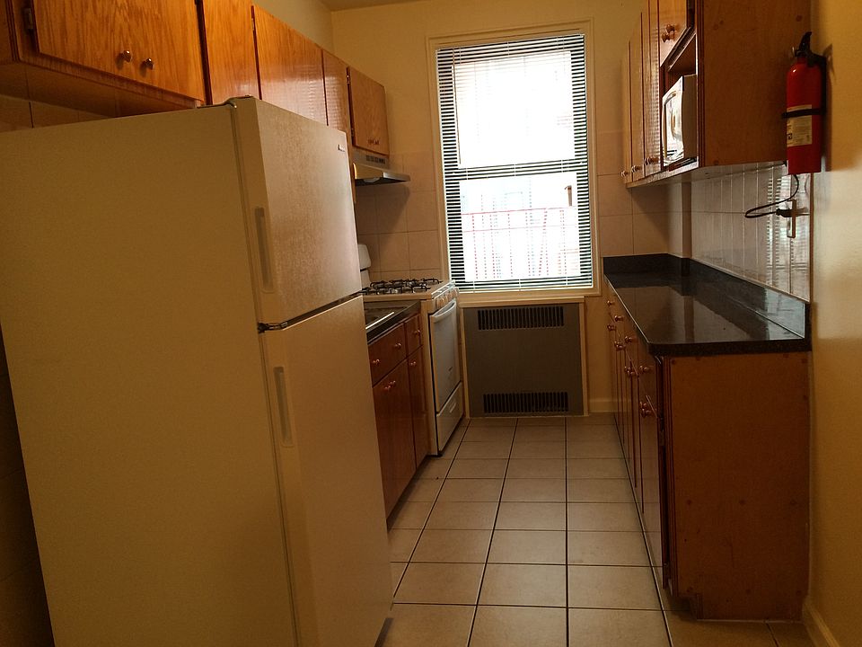1st image of 8750 167th St
