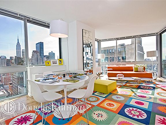 2nd image of 505 W 37th St APT 19F