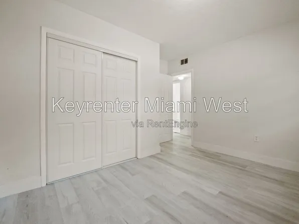 219 NW 10th Ave, Miami, FL