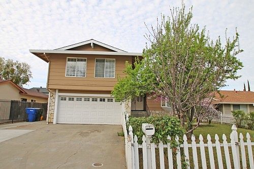 2nd image of 2873 Norcross Dr