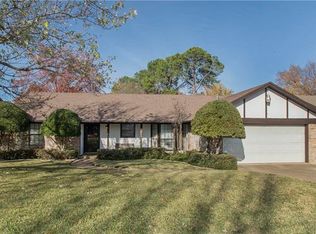 4709 Elkwood Ln, Arlington, TX 76016