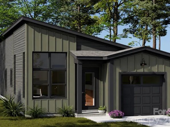 512 Twinbrook Ln, Maggie Valley, NC 28751