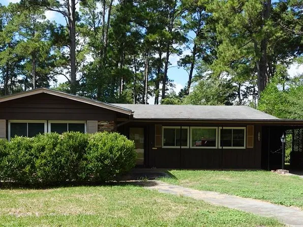 104 Plum Dr, Crockett, TX 75835