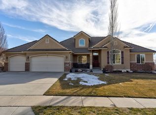 1354 E Emry Ct, Fruit Heights, UT 84037