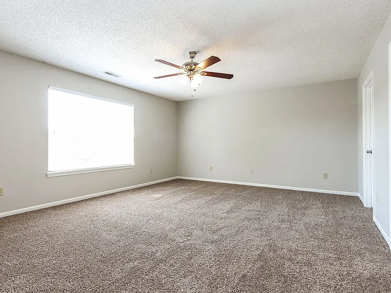 19166 Strand Ct — Photo 7