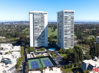 2220 Avenue Of The Stars Unit 2701, Los Angeles, CA 90067