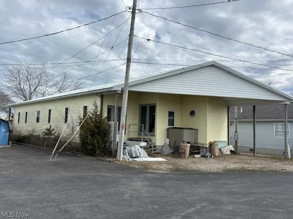1631 N Anchor Ave, Port Clinton, OH 43452