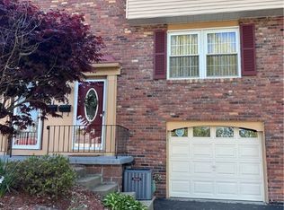 313 Hunting Creek Rd, Canonsburg, PA 15317