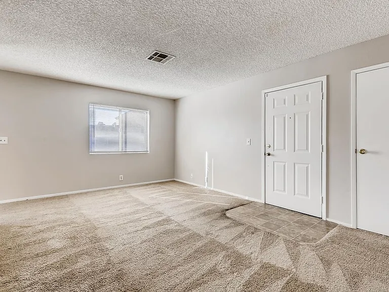 5171 Pioneer Ave #202 — Photo 4