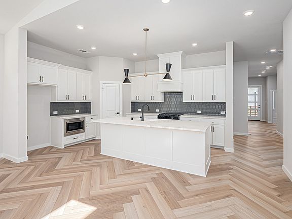 4th image of 1716 Heatherwood Dr
