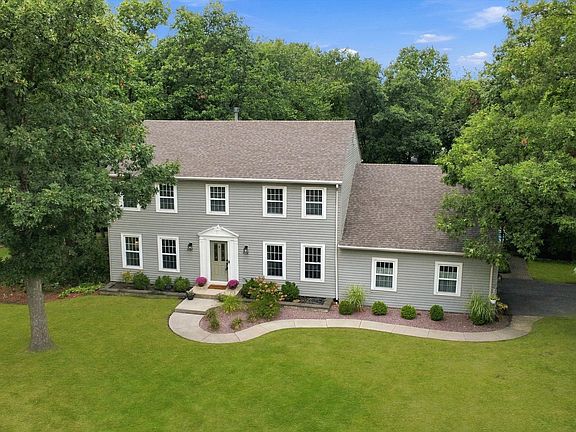 2nd image of 3446 Innsbruck Ln