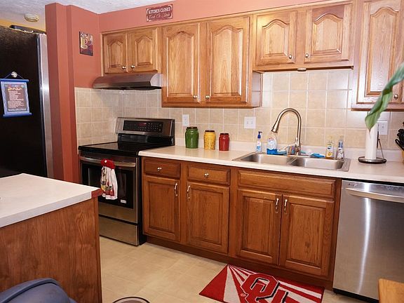 4th image of 11503 Gravenhurst Dr