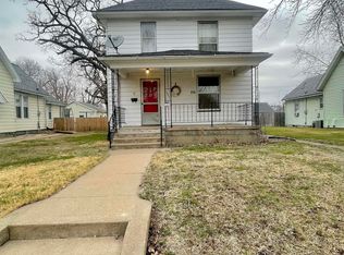 818 12th Ave S, Clinton, IA 52732