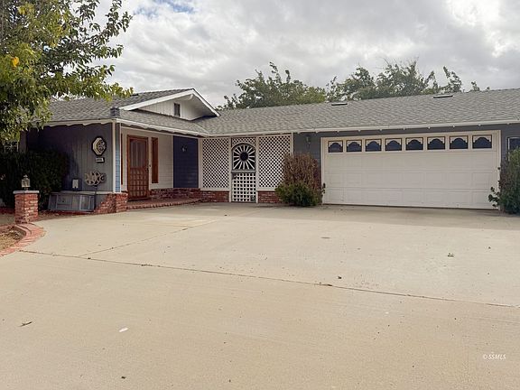 3rd image of 4400 Poplar St