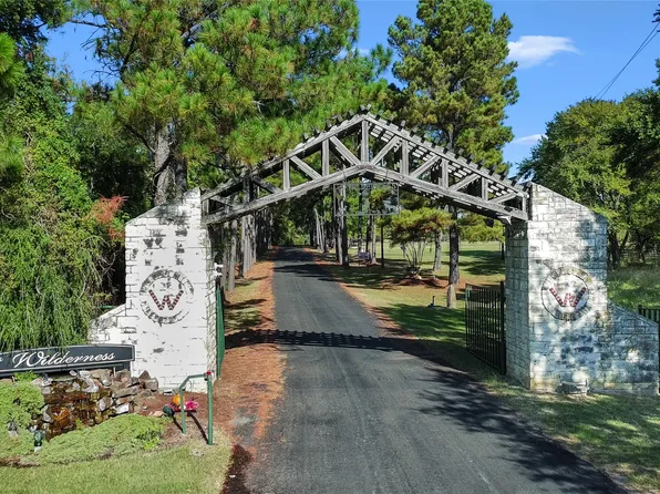 4 Shiloh Rd, Streetman, TX 75859