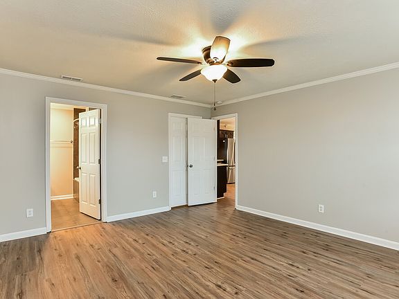 4th image of 178 Shiloh Dr