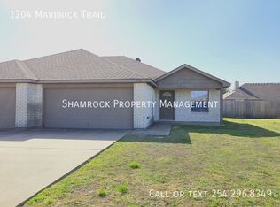 1204 Maverick Trl, Mc Gregor, TX 76657