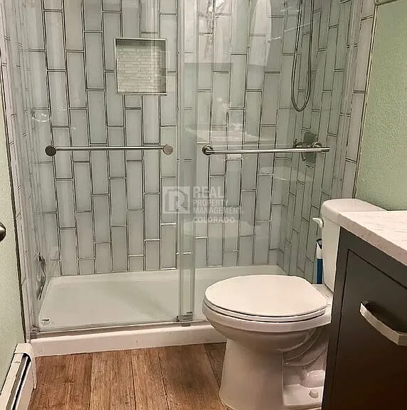 2628 Glendevey Dr — Photo 12
