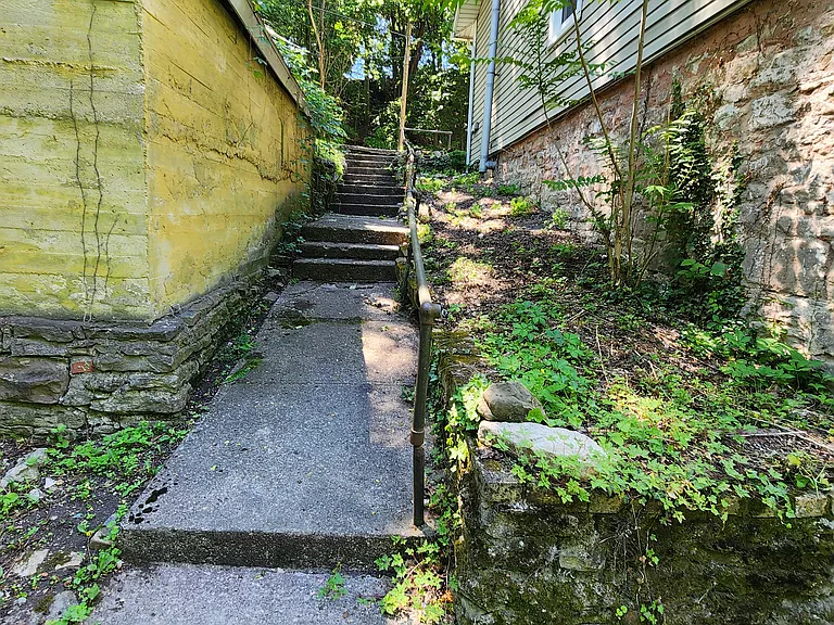 19 Scovell St #19 — Photo 9