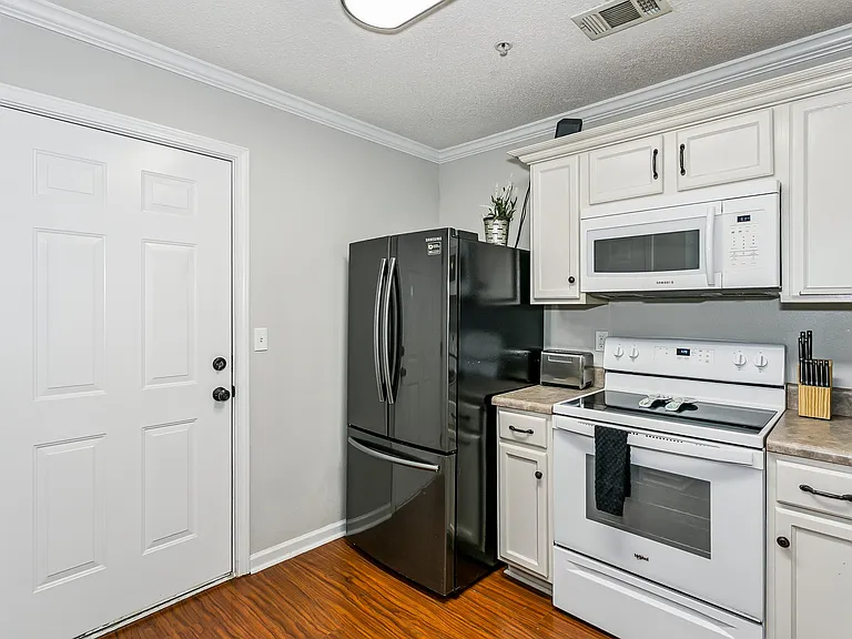 156 Swaying Pine Ct — Photo 16