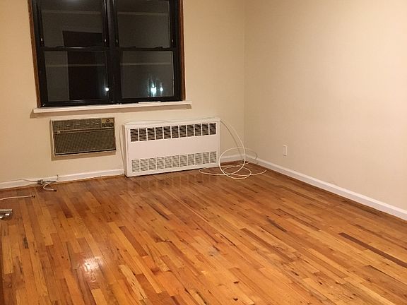 3rd image of 2816 44th St #2