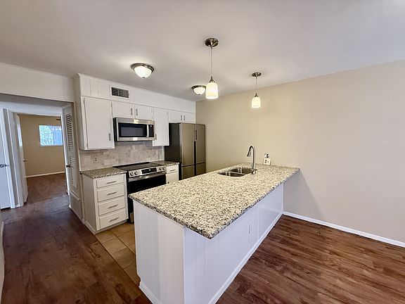3rd image of 5407 Laurel Lake Dr #1