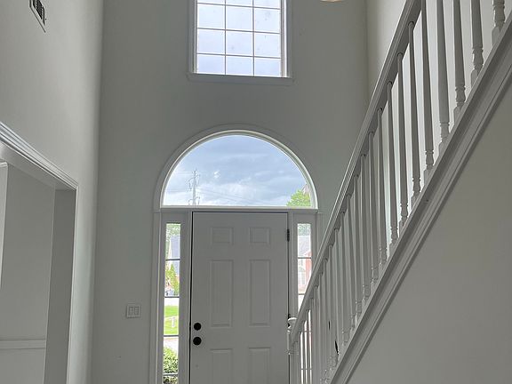 2nd image of 438 Gresham Dr