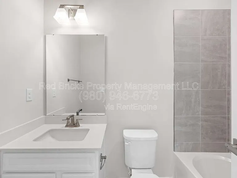 2833 Statesville Ave — Photo 22