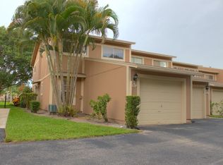 61 Maplecrest Cir, Jupiter, FL 33458