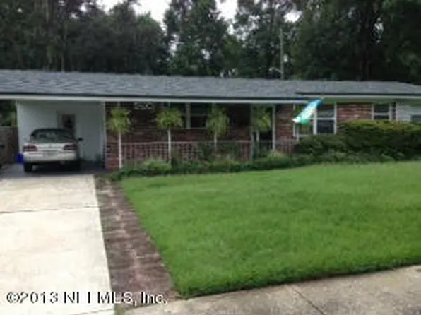 4706 Silver Ridge Dr, Jacksonville, FL 32207
