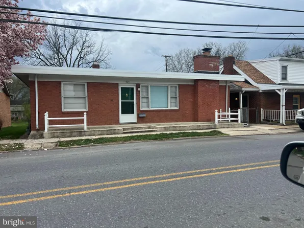 205 E Baltimore St, Funkstown, MD 21734