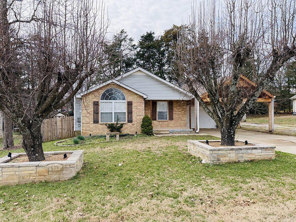 1st image of 863 Lavergne Ln